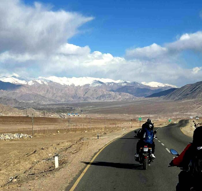Enchanting landscapes on the way to Ladakh